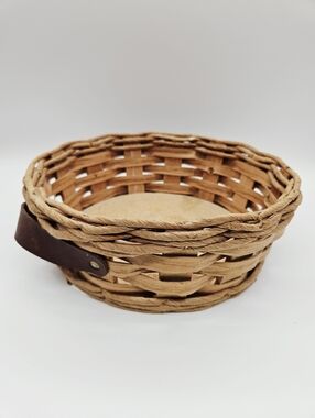 VINTAGE | Corning Ware Pyrex round 9.5x4" basket handles baking dish holder